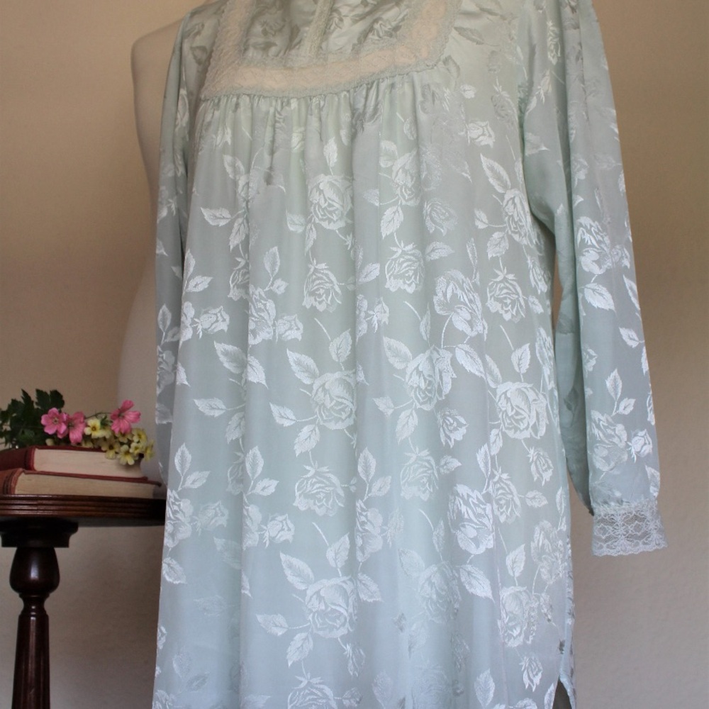 Elegant St Michael vintage jacquard print lace detail long sleeve knee length